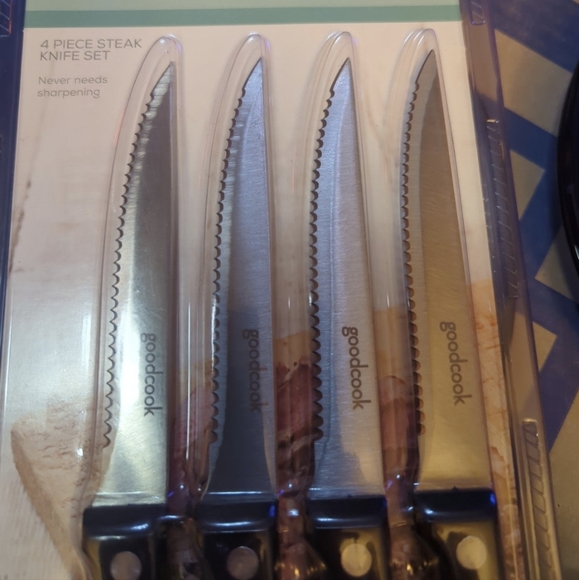 Brand new Goodcook essentials 4 piece steak knife Set - Picture 11 of 11